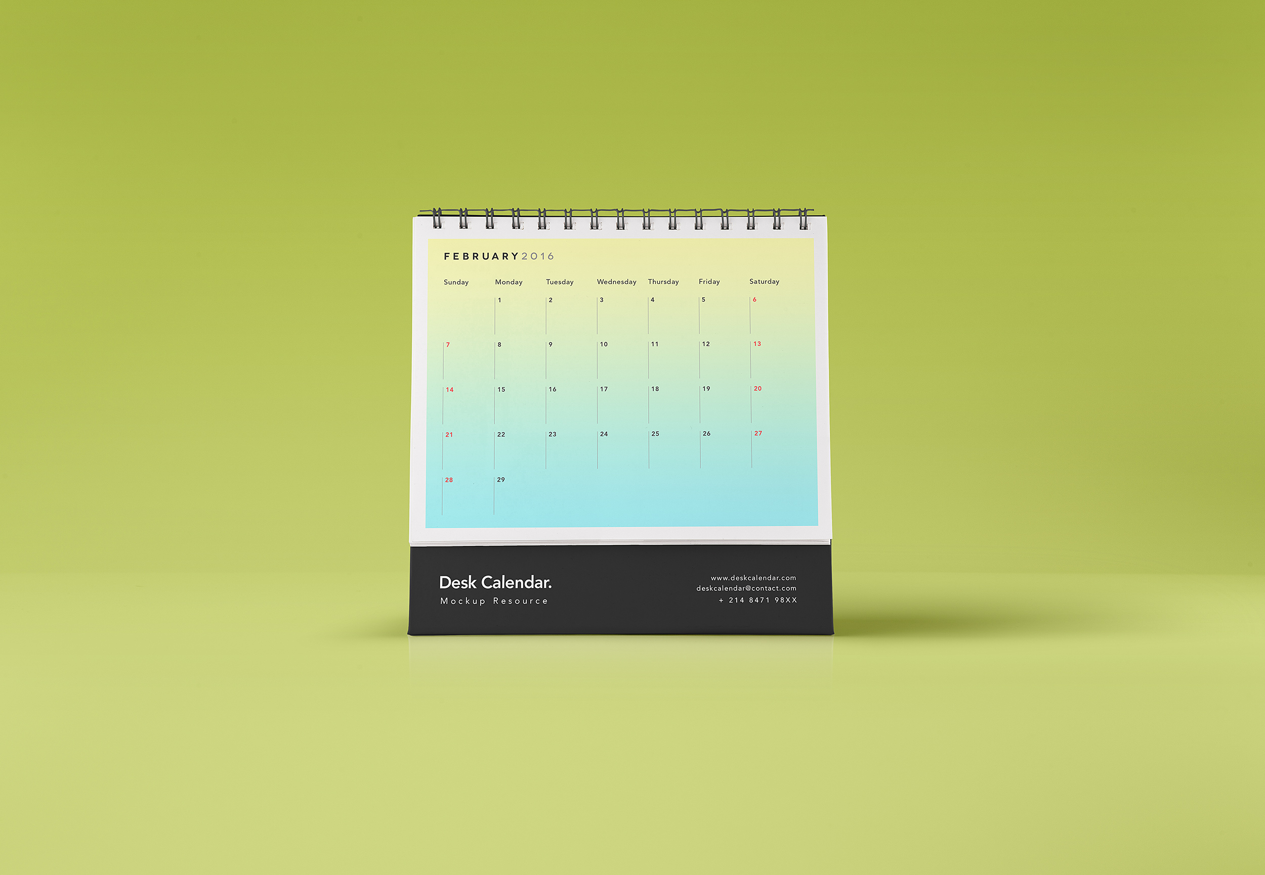 Desk Calendar Mockup PSD