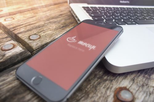 Free iPhone 6 Mockup Pier