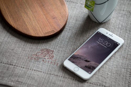 Photographic iPhone 6 Mockup