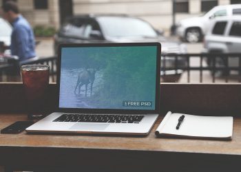 Free MacBook PSD Mockup