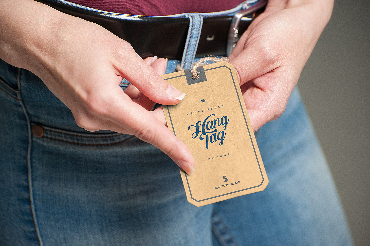 Kraft Paper Label Tag Mockup PSD