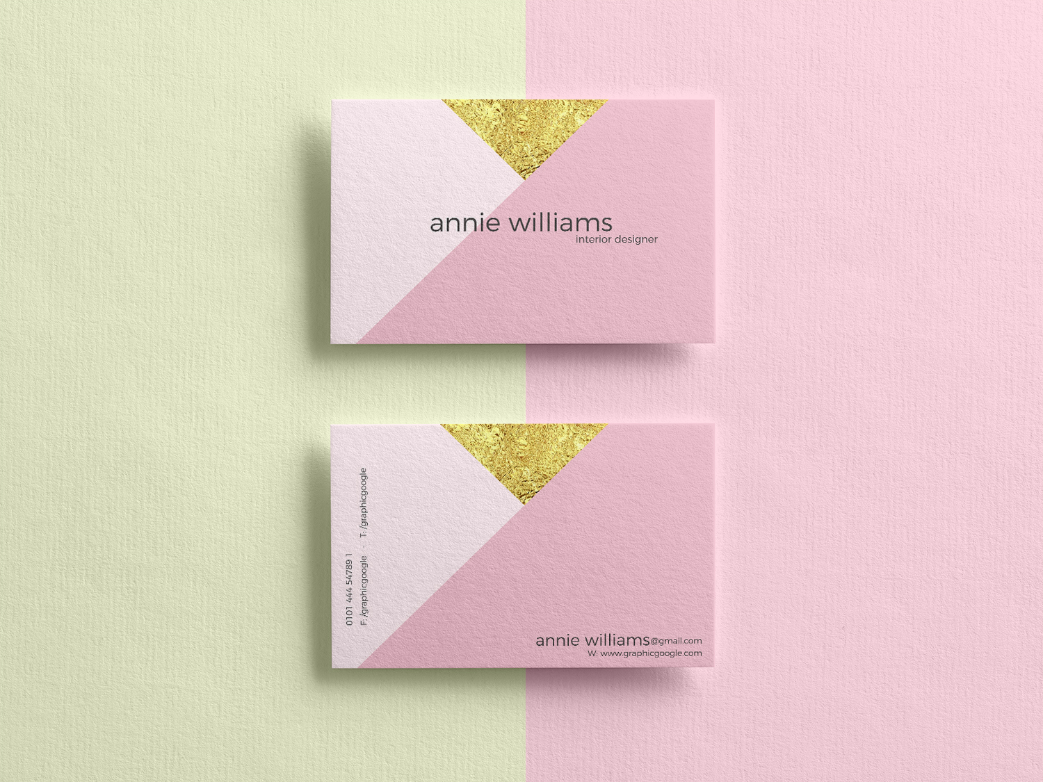 Free Elegant Texture Business Cards Mockup PSD